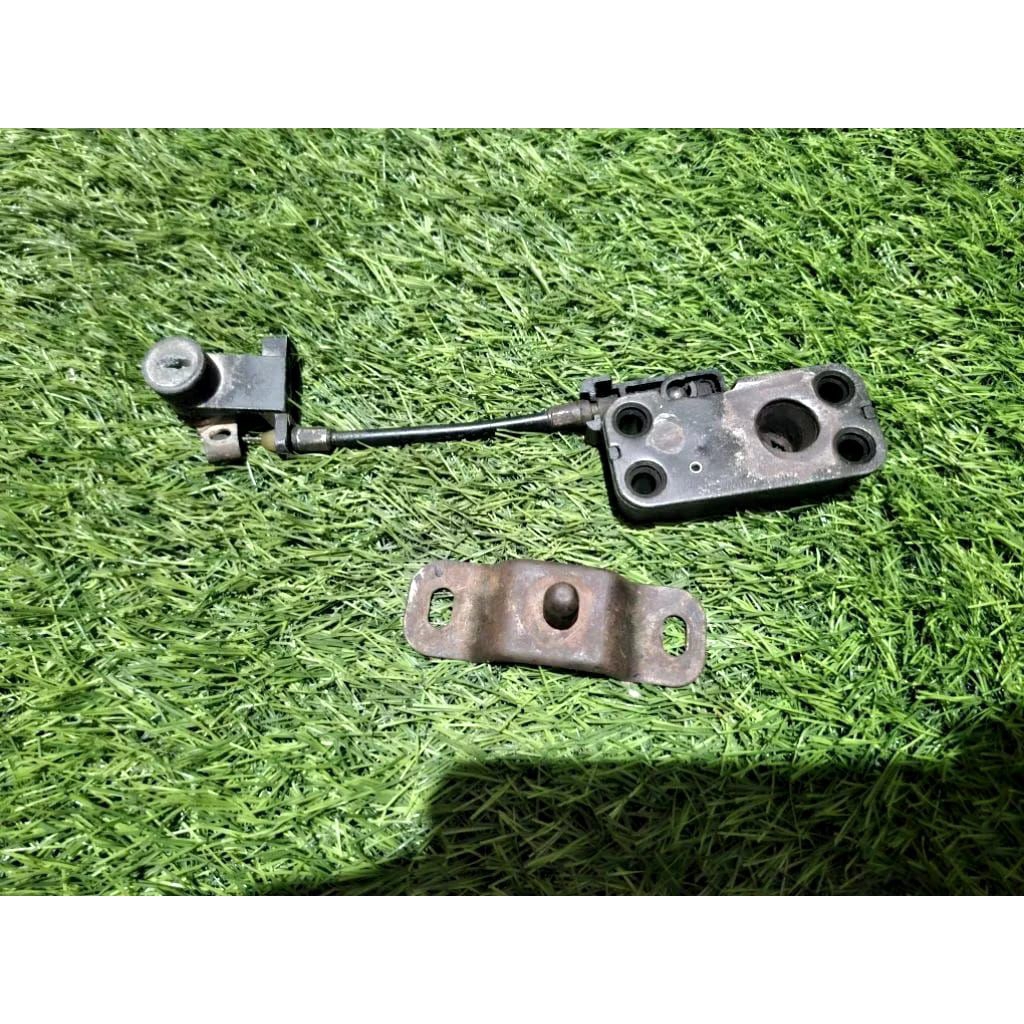 kunci jok set stut kancing jok Suzuki rc80 rc100 original