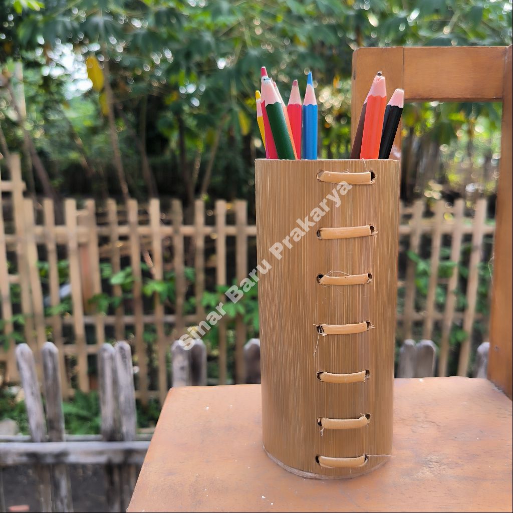 

Tempat Pensil Pencil Pulpen Pen Holder Aesthetic dari Bambu Motif Tali Rotan 3