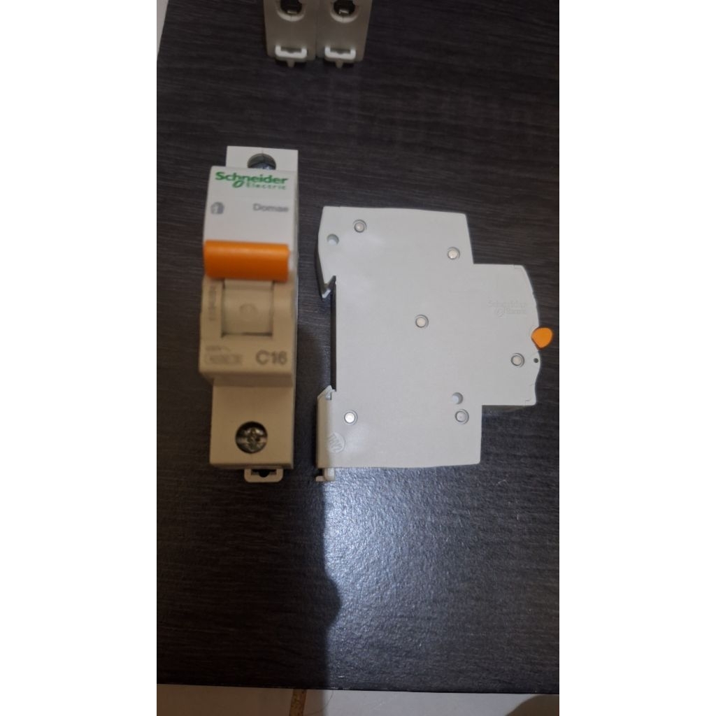 mcb schneider domae 1phase 16amper