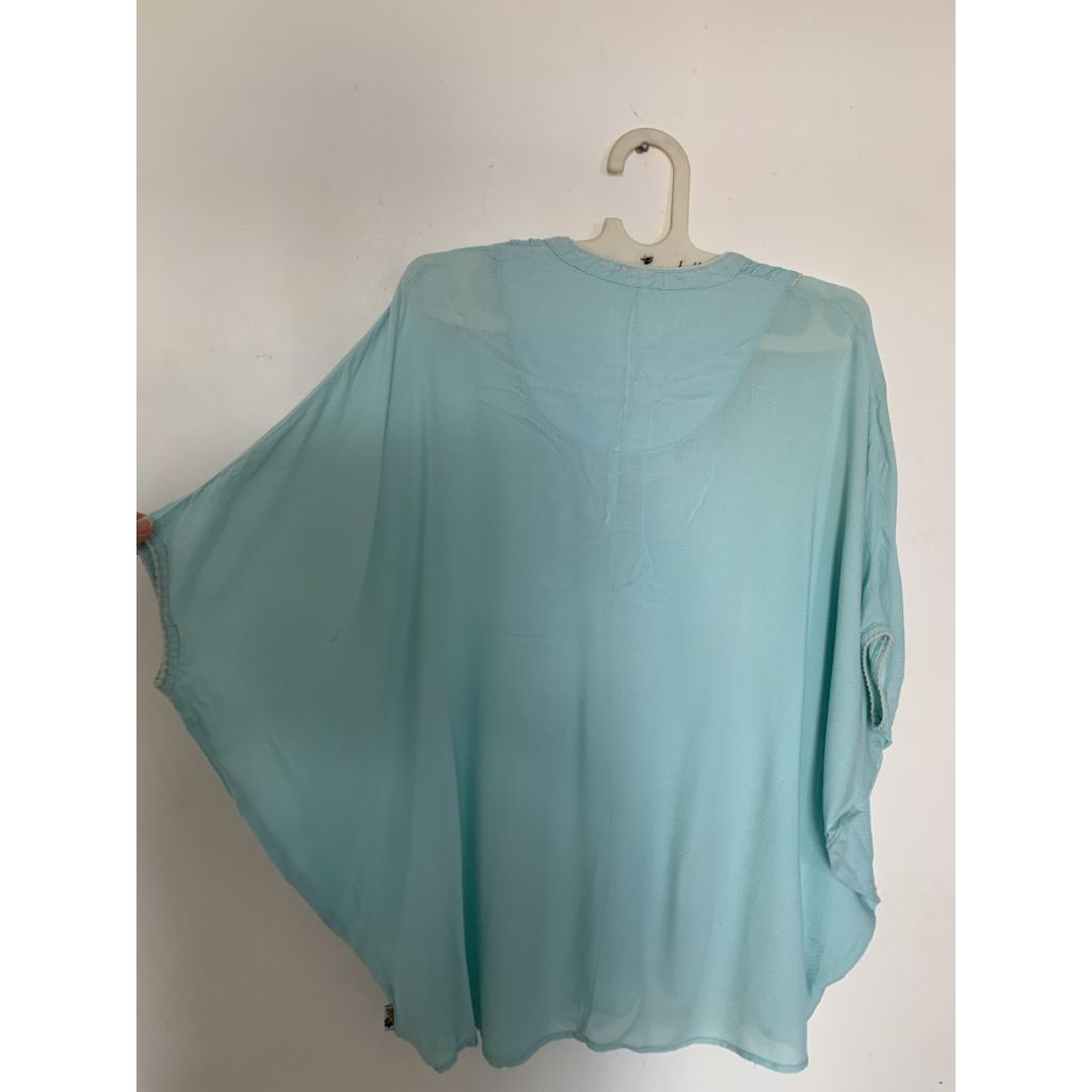 Preloved Atasan Wing Lois Original size L/XL