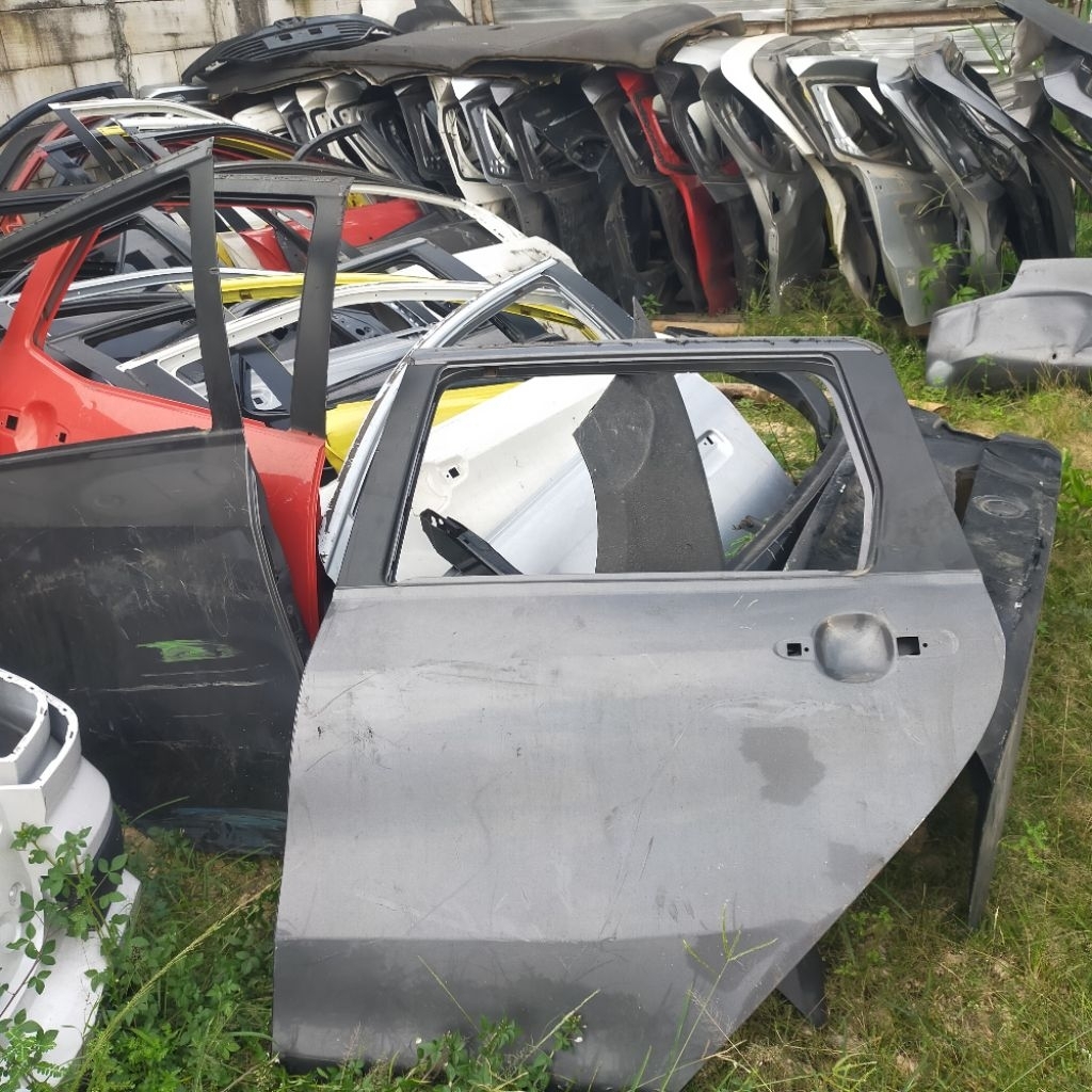 pintu samping belakang calya/sigra original