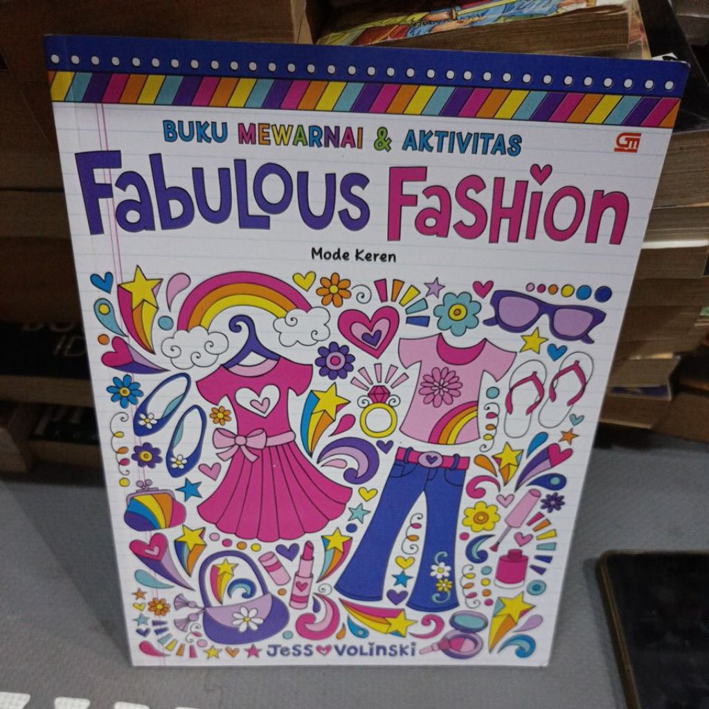 Buku Edukasi Anak Mewarnai & aktivitas Fabulous Fashion