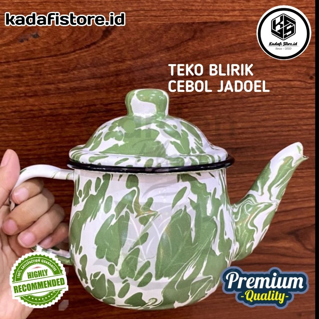 Teko blirik jadul Cebol / Teko blirik enamel  / teko air jadul  / teko blirik murah / barang jadul/ 