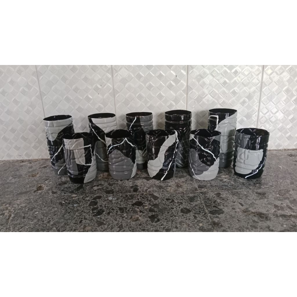 pot daur ulang botol bekas