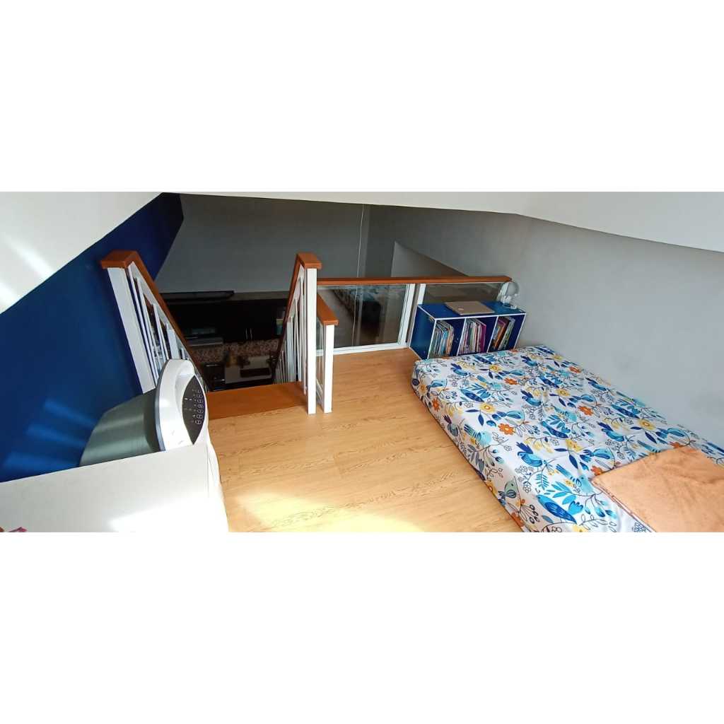 Mezzanine kamar tidur anak modern minimalis