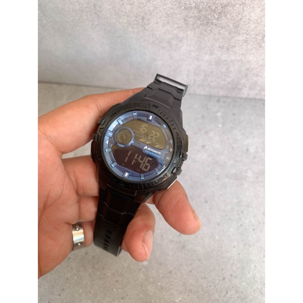 preloved Eiger originall second jam tangan unisex