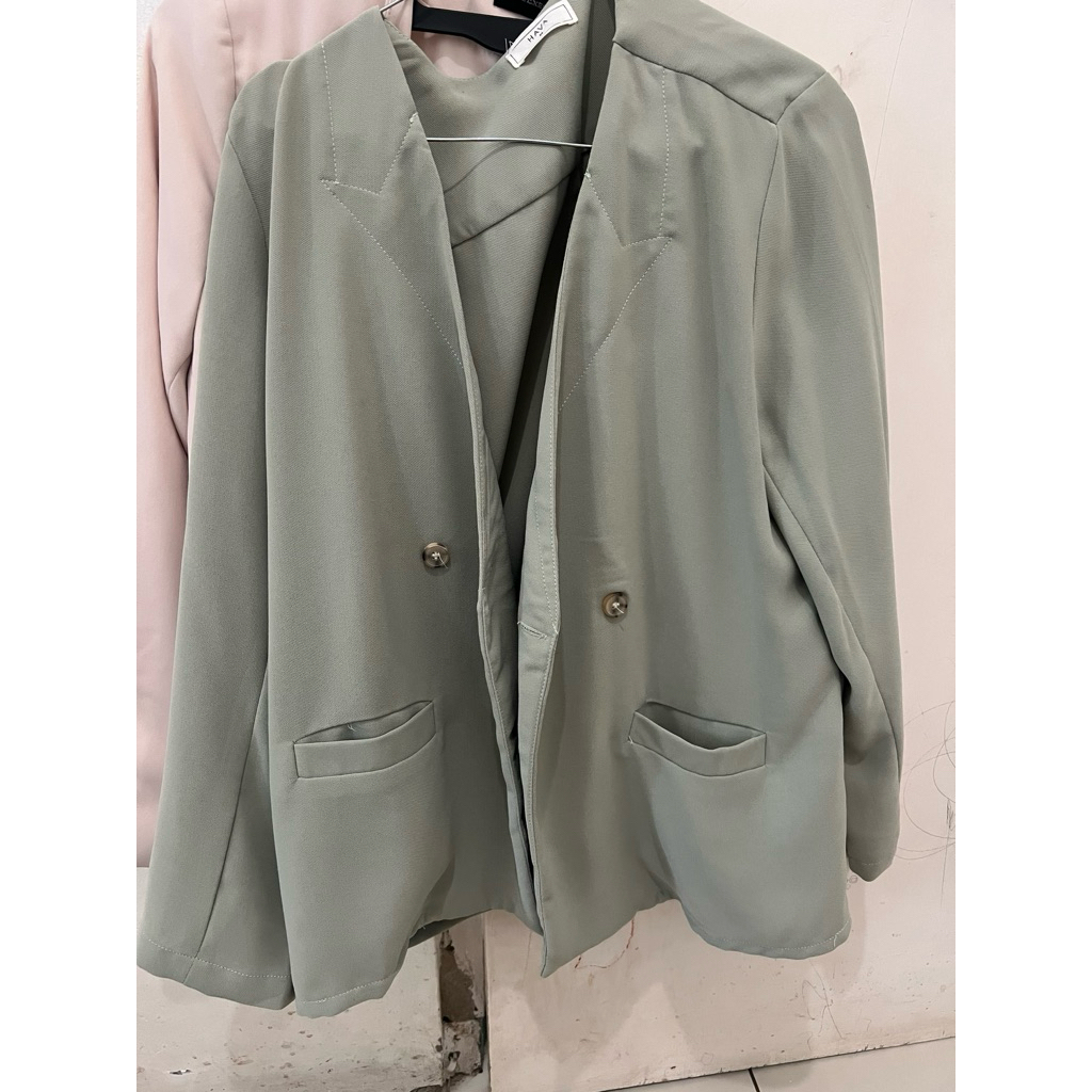 Preloved blazer hijau