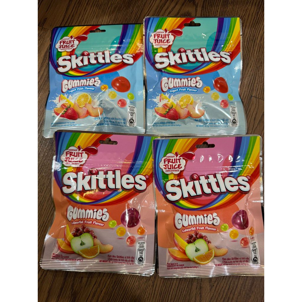 

Skittles Gummies Yogurt Fruit Flavour / Skittles Gummies Colourful Fruit Flavour Original Singapore