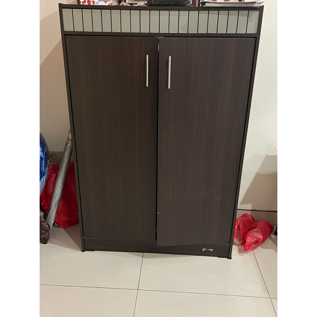 preloved rak sepatu (kondisi 95%) ; rak / kabinet sepatu