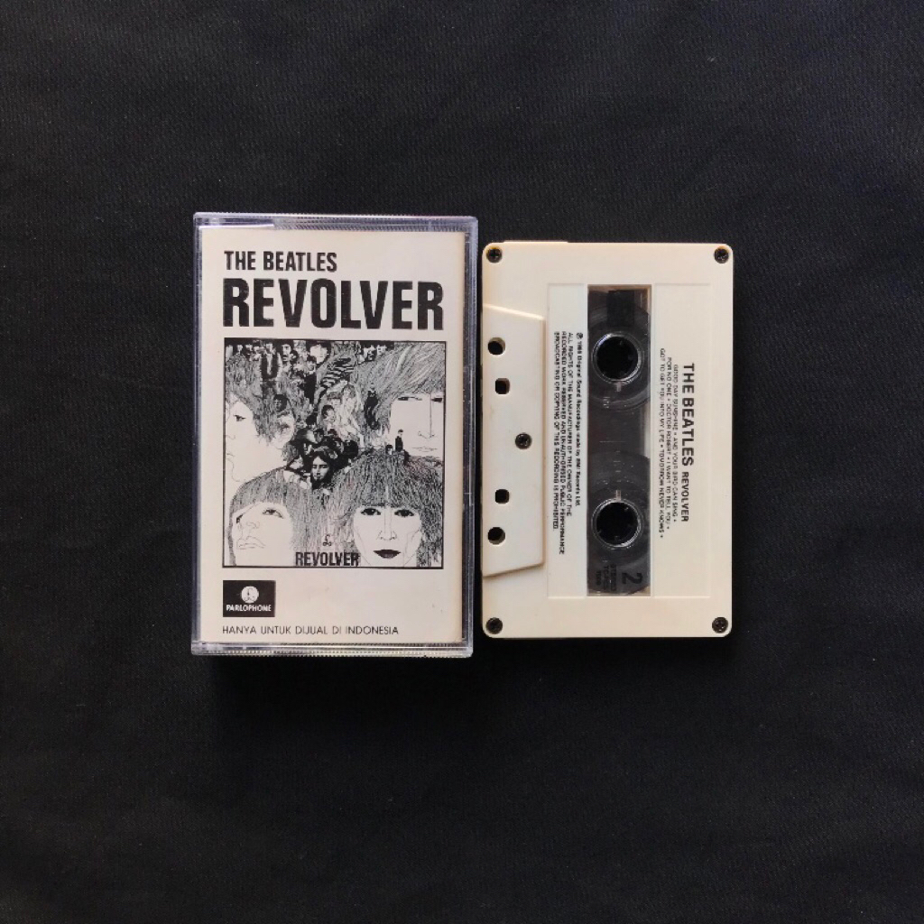 Kaset the beatles - revolver (rilisan awal)