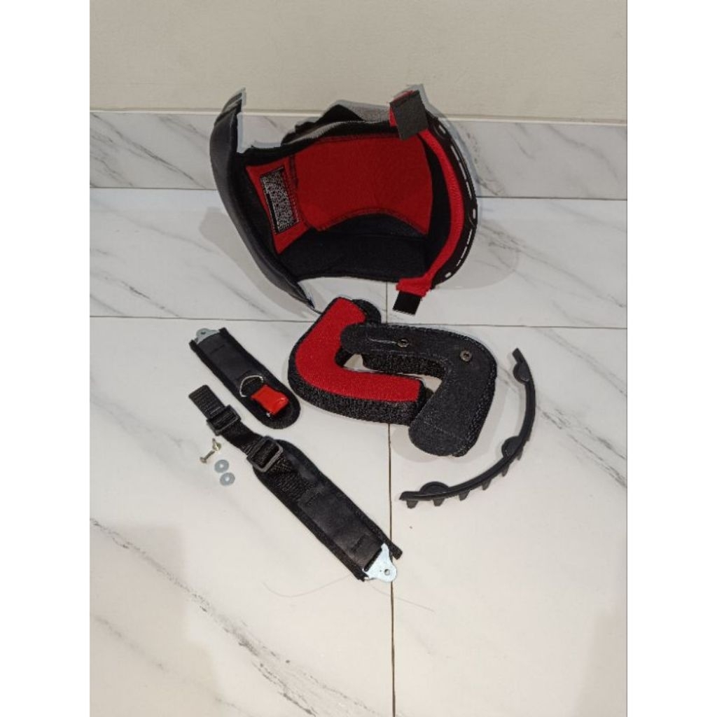 Busa helm KYT 2Vision / Busa helm Vision 1 Kancing Plastik Busa Pipi Samping Daleman Ukuran L M XL