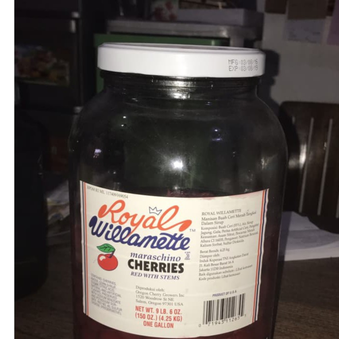 

Cherry Tangkai Merah 100gr ! !