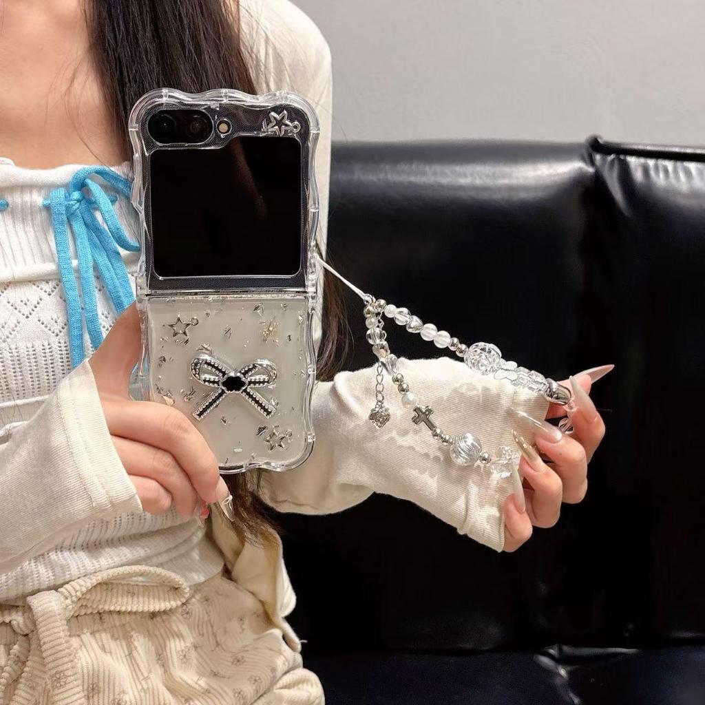 Case Electroplated Butterfly Chain Protective Case Suitable for Samsung Z Flip 6 / Z Flip 5 / Z Flip