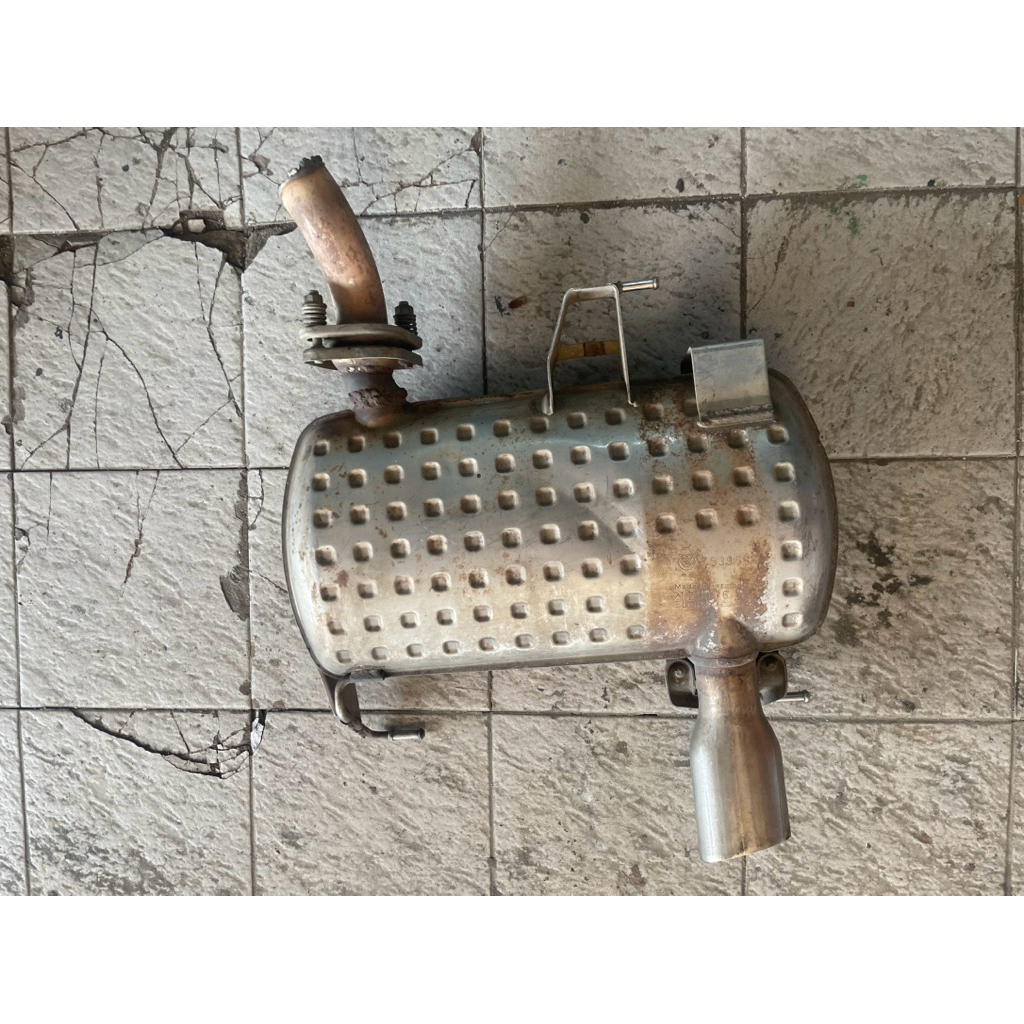 Knalpot Exhaust Muffler BMW E90 N46