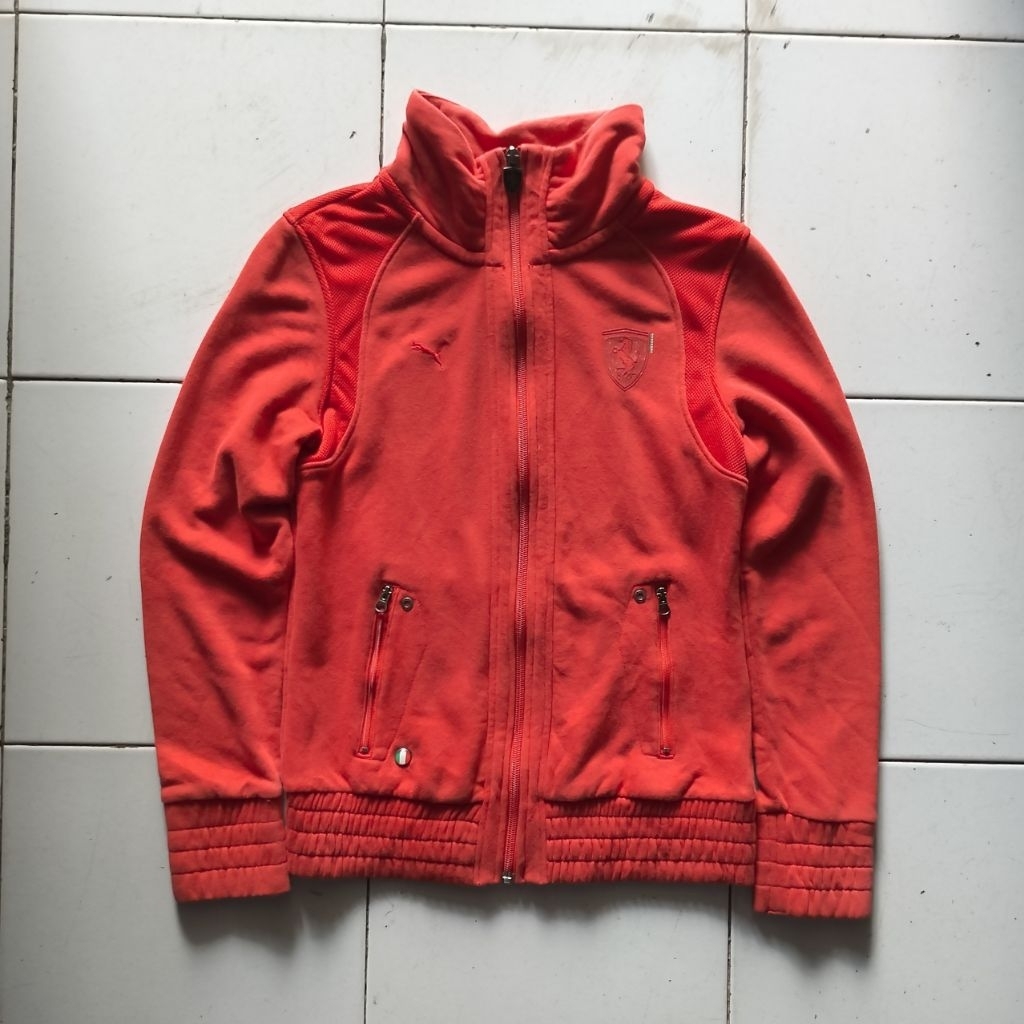 Jaket Hoodie Ferrari X Puma Original Official Merchandise Scuderia Ferrari F1 Vintage Women Rare
