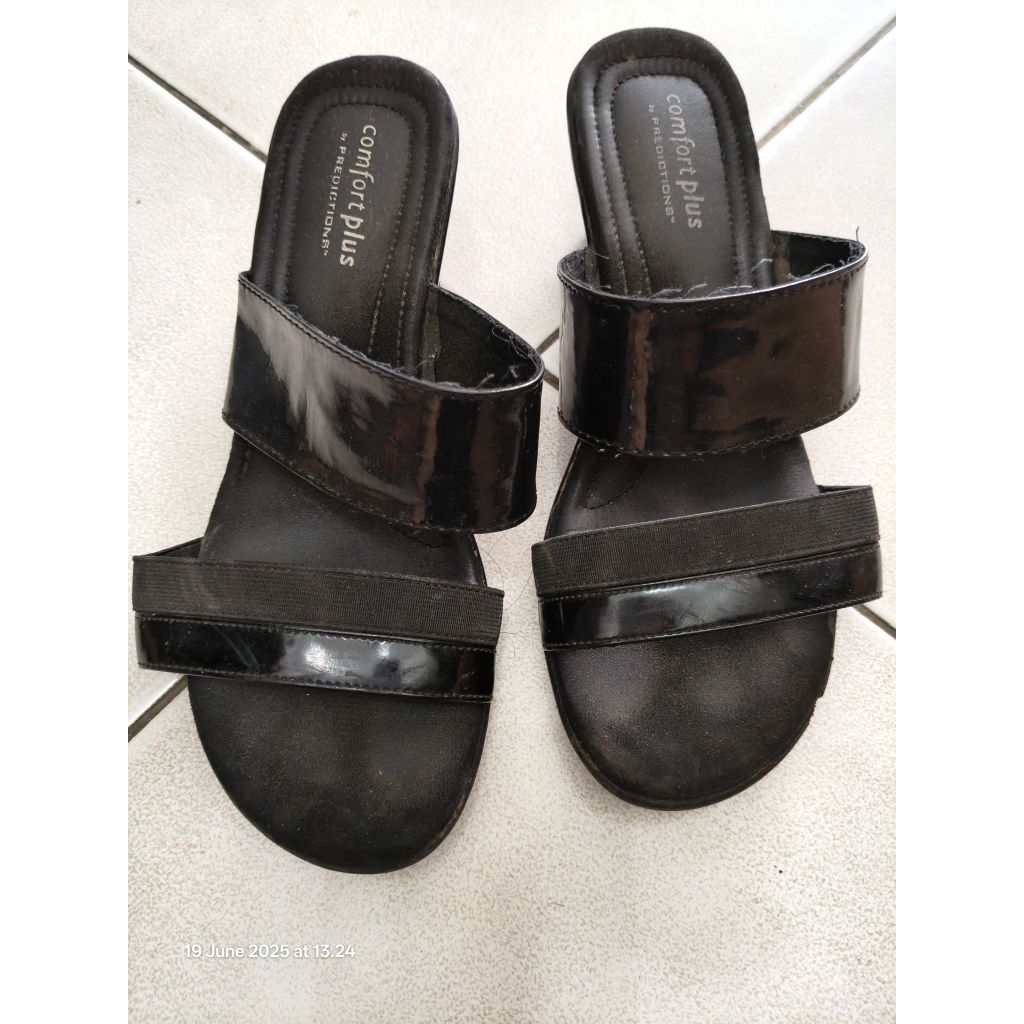 Payless comfort plus sandal wedges size 7W