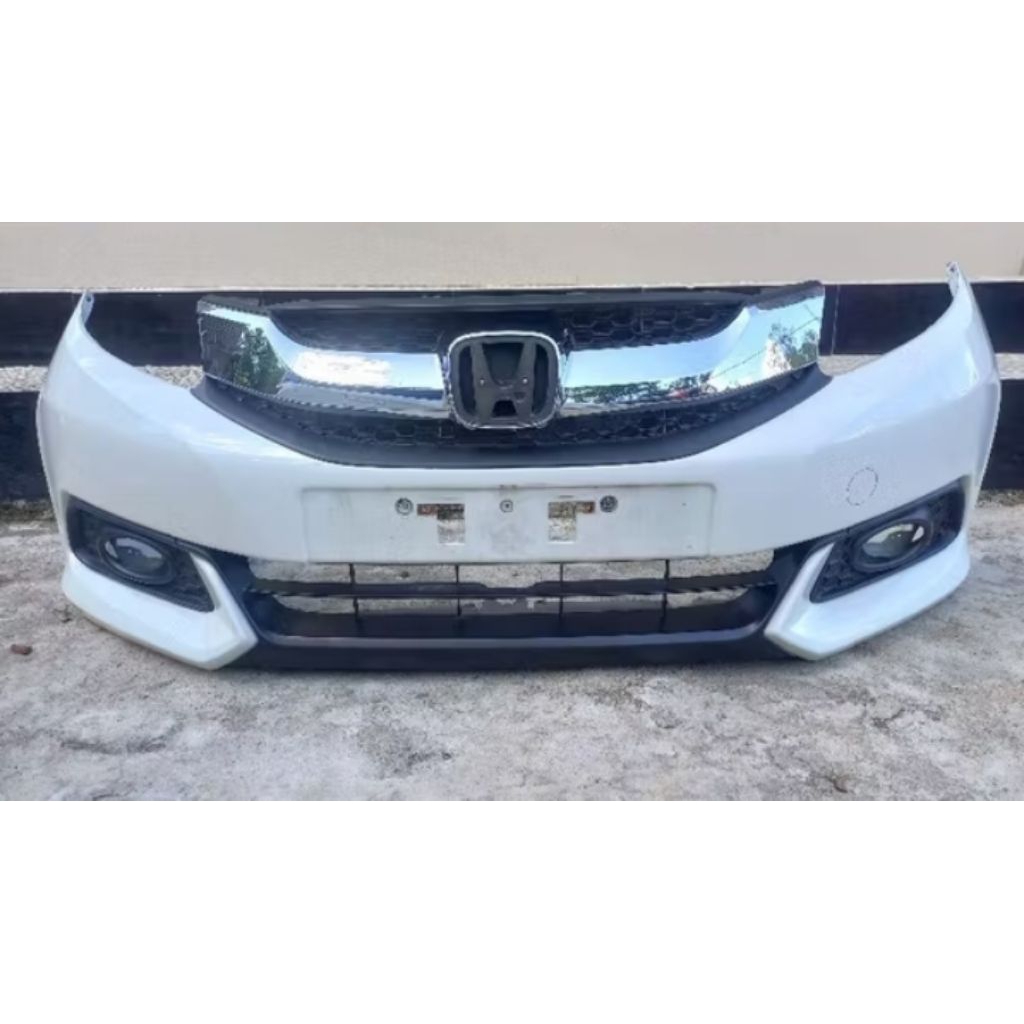 bemper depan mobilio e