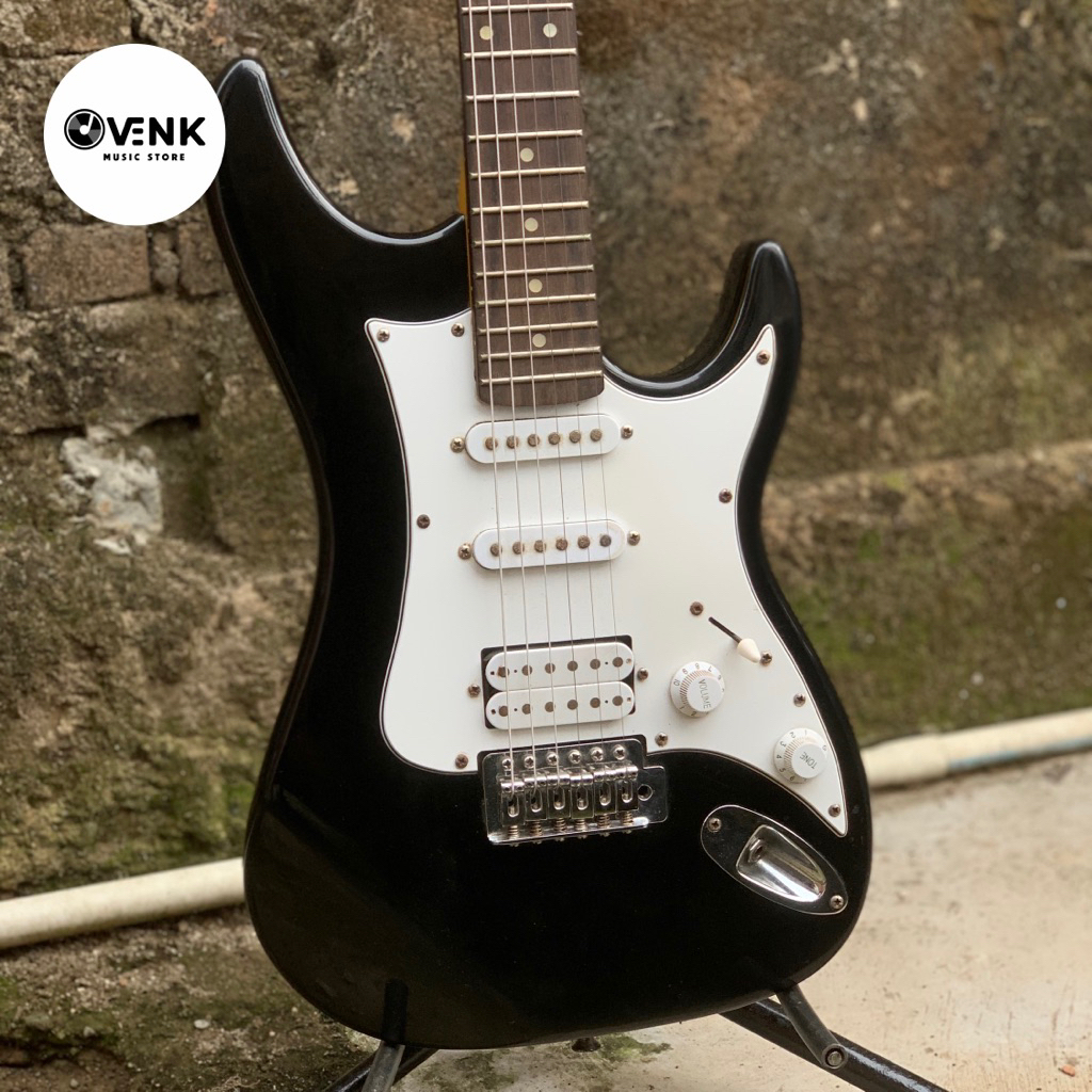 GITAR WASHBURN S1H MODEL STRATOCASTER HSS SECOND MULUS