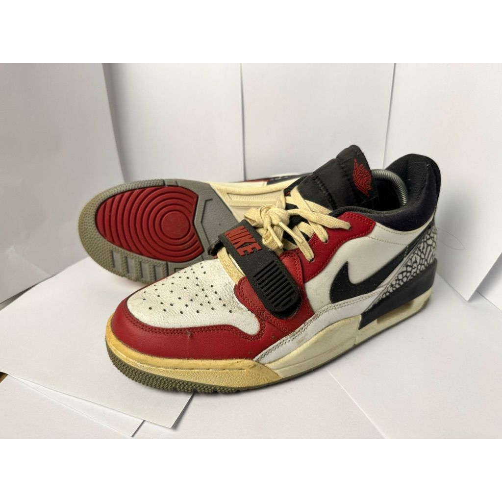 Sepatu Air Jordan Legacy 312 Low Red Chicago