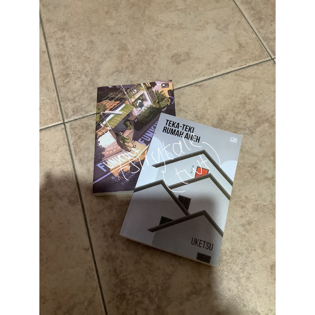 Novel-novel preloved