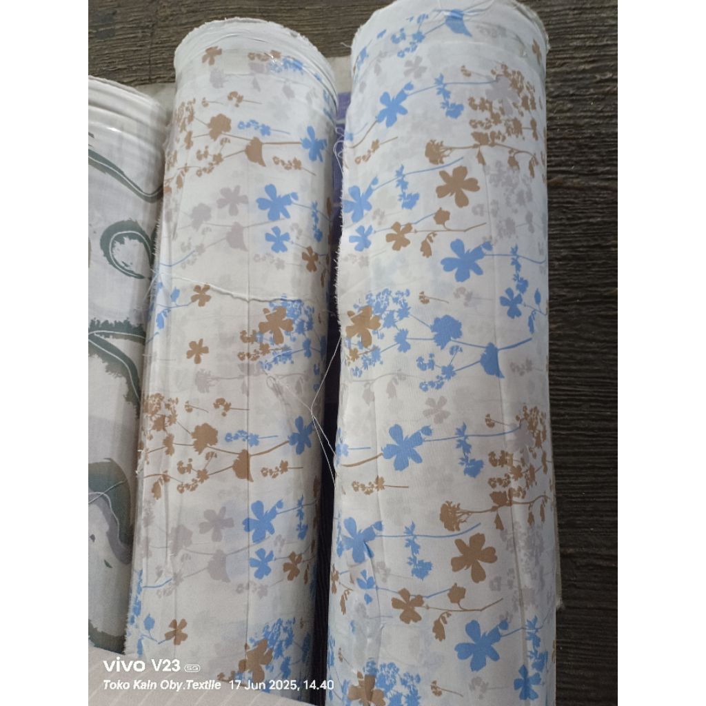 Kain Katun Poplin Premium Tokai Motif Bunga - Motif Terbaru Besseeller Terlaris ( Harga 0,5 Meter )