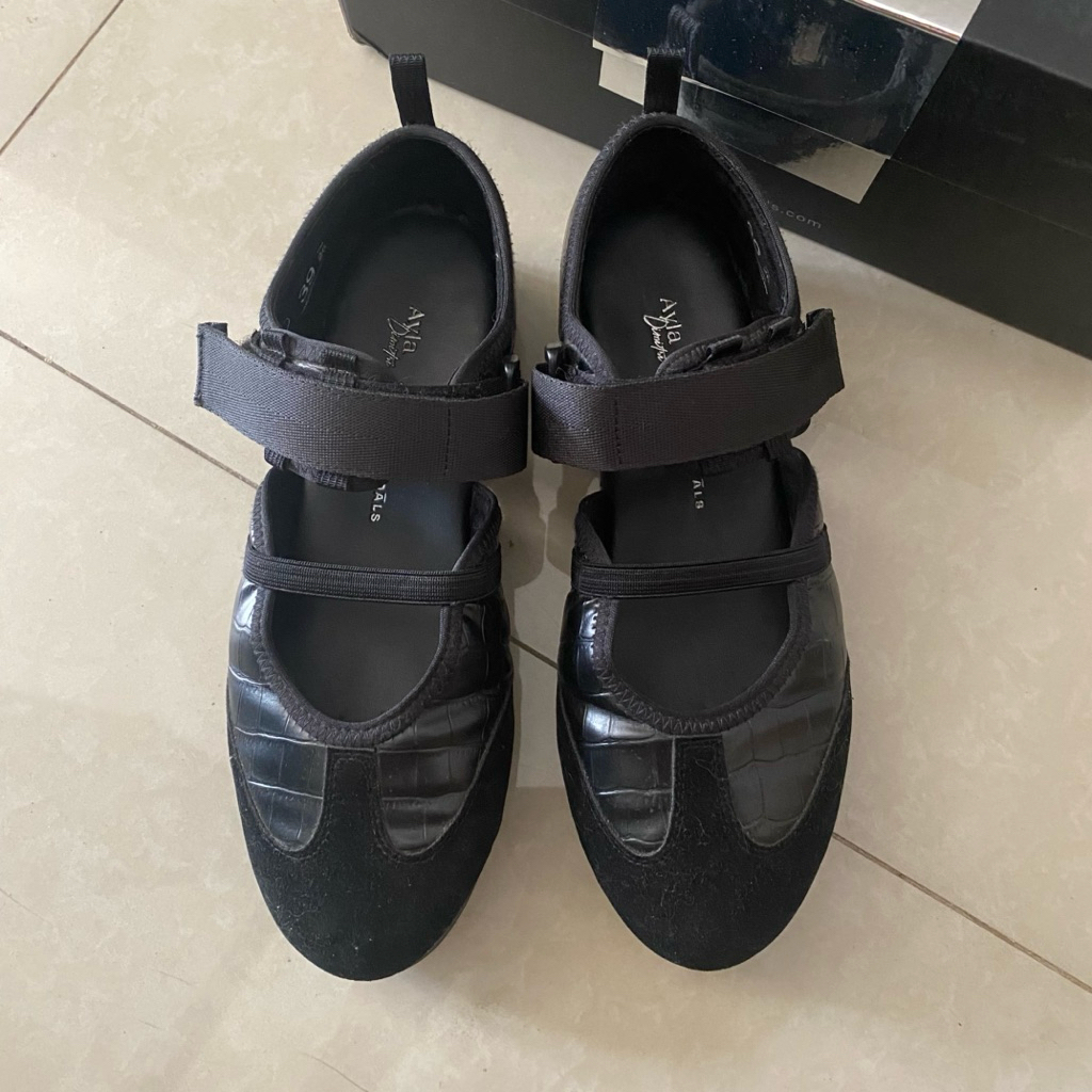 PRELOVED Hijack x Ayla Twyla Croco Noir size 39