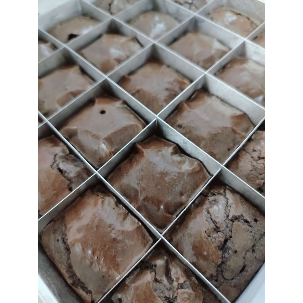 

FudgyBrownies. Brownies panggang