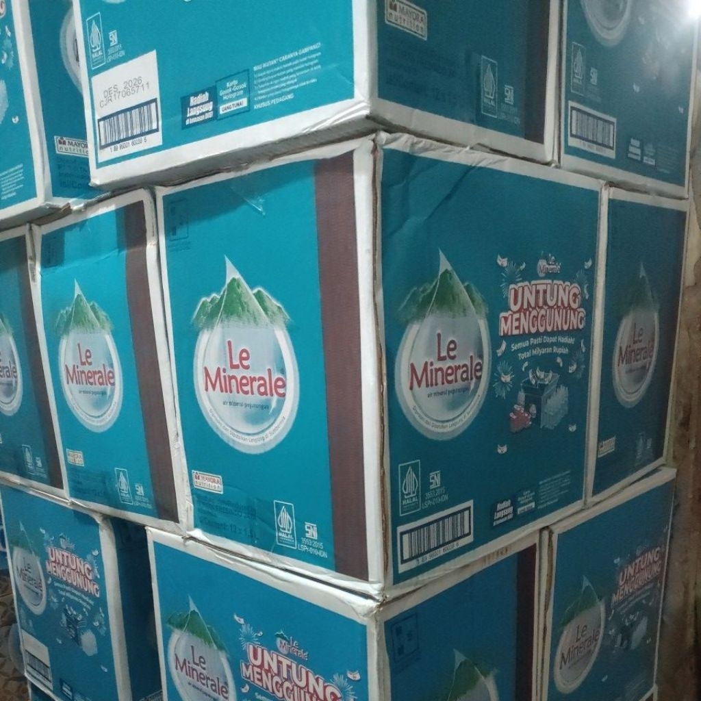 

Air mineral botol merk Le minerale 1500ml isi 12