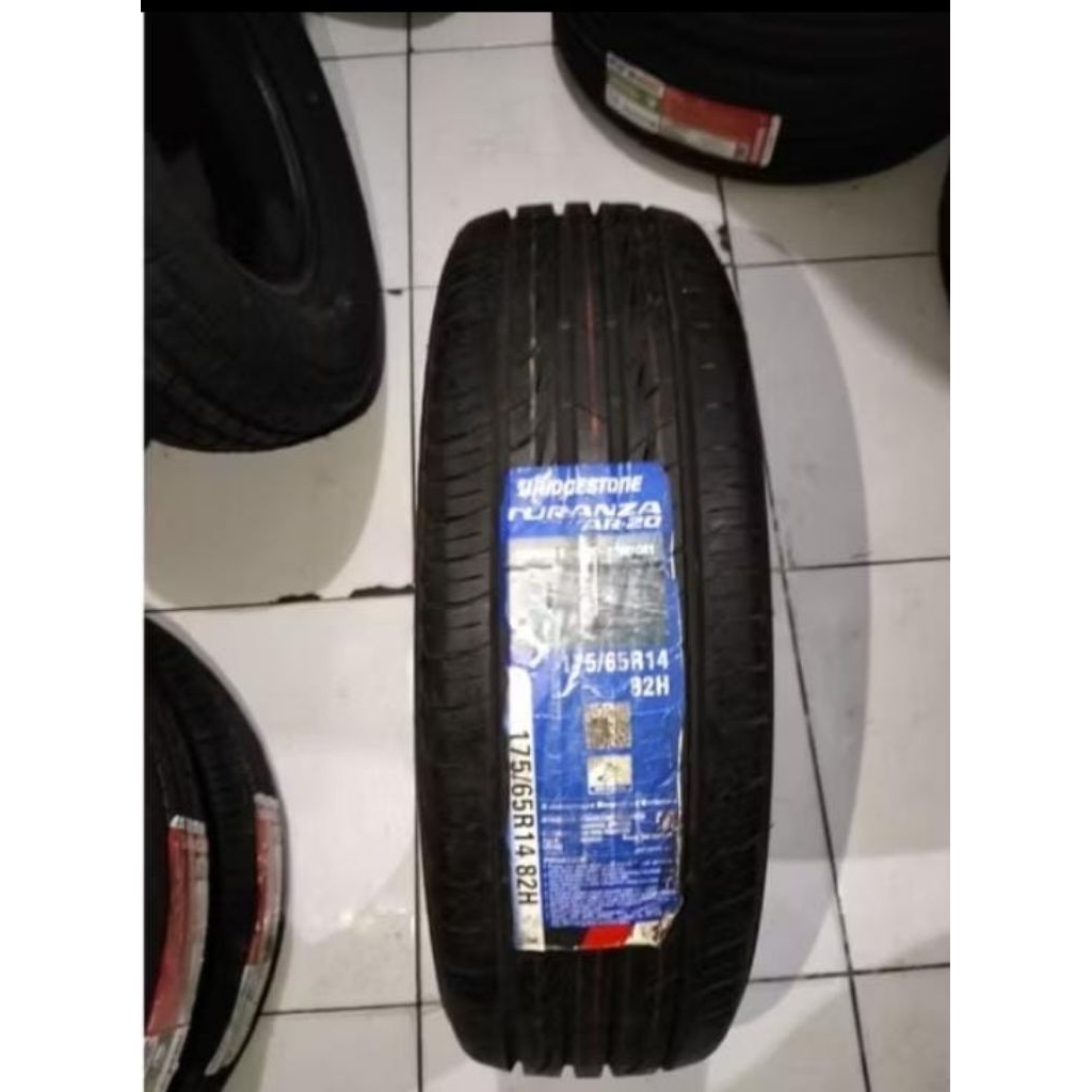 Ban mobil 175/65R14 Turanza AR20 Bridgestone