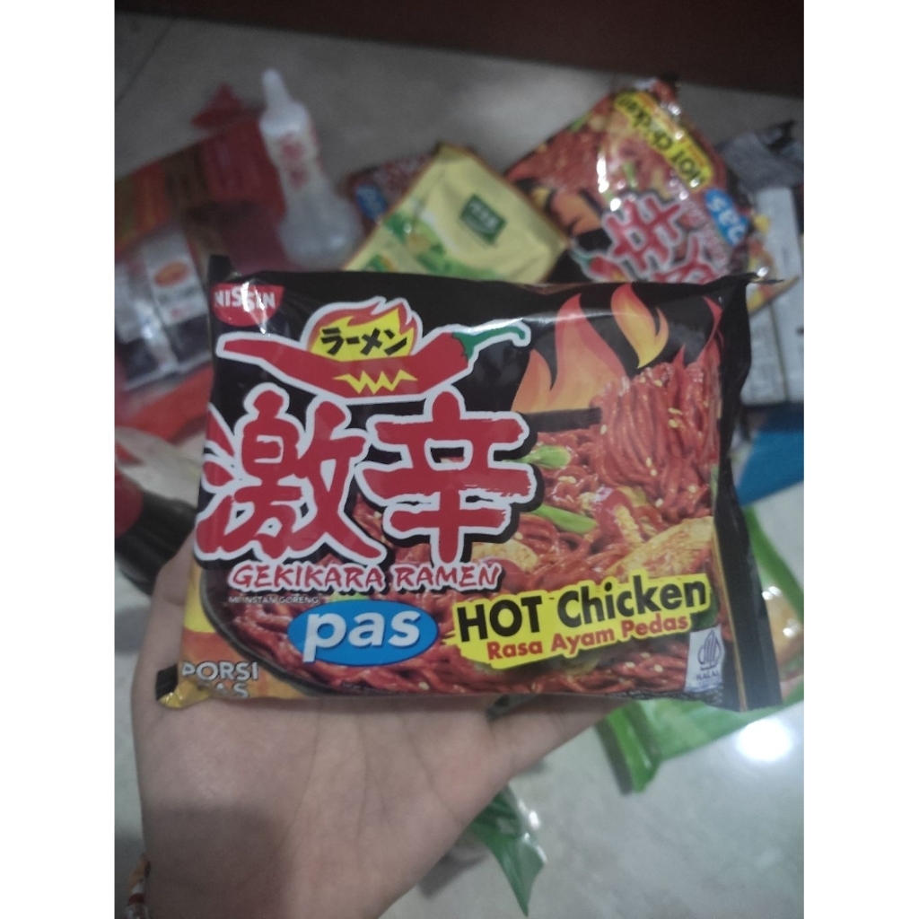 

Ramen gekikara hot chiken rasa ayam pedas 80g