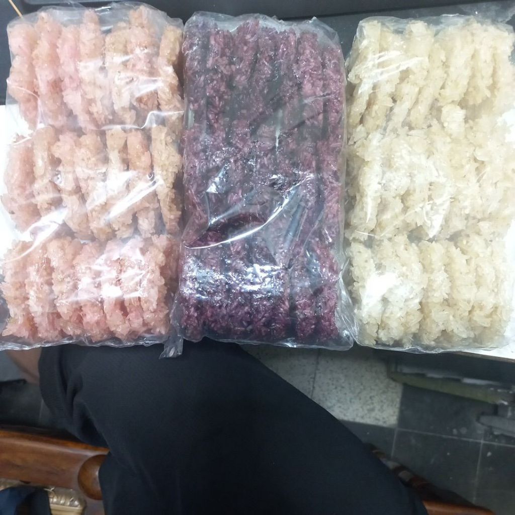 

Rengginang Mentah Banyak Varian Rasa Kurang Lebih Isi 21 Berat Total 500 Gram Asli Khas Malang