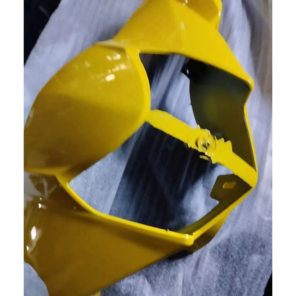 Batok Depan Lampu Depan Honda Revo 110 Lama Karbu kuning