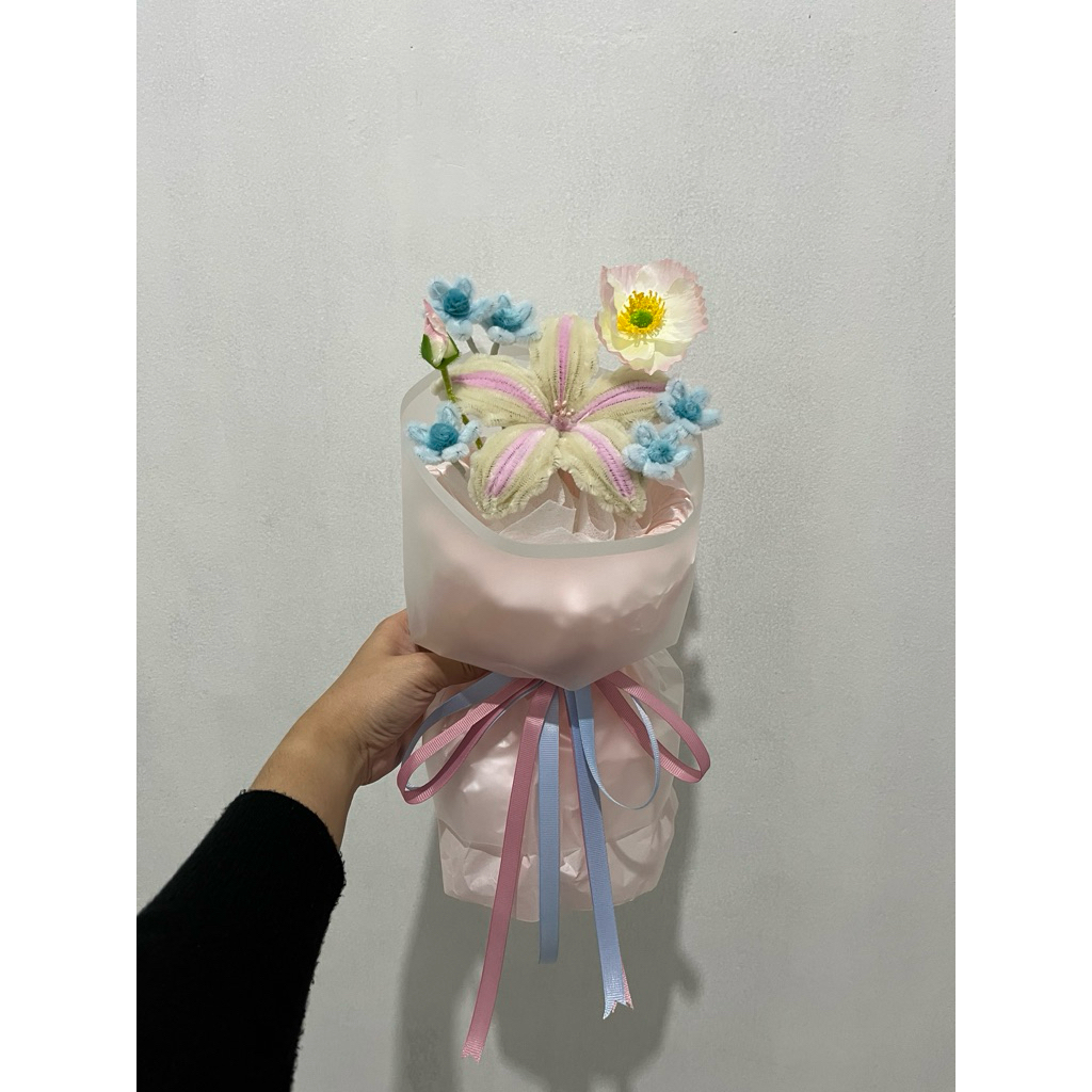 Round Bouquet / Pipe Cleaner Bouquet