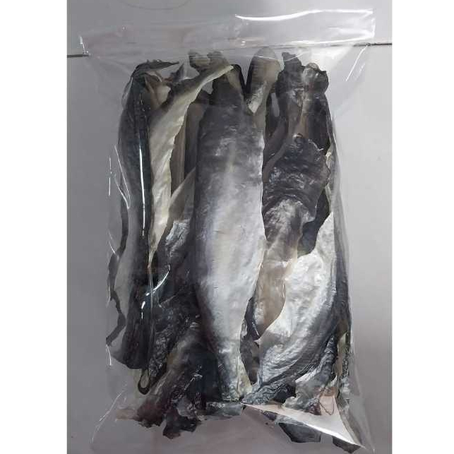 

Kerupuk Kulit Ikan Patin Mentah Kering 500 gram