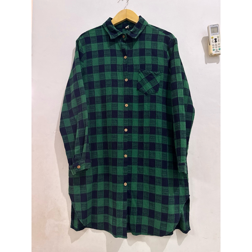 Kemeja Tunik Wanita Hijau Botol Kotak2