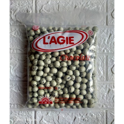

COKLAT LAGIE PLANET, COKELAT ISI KACANG 1 KG