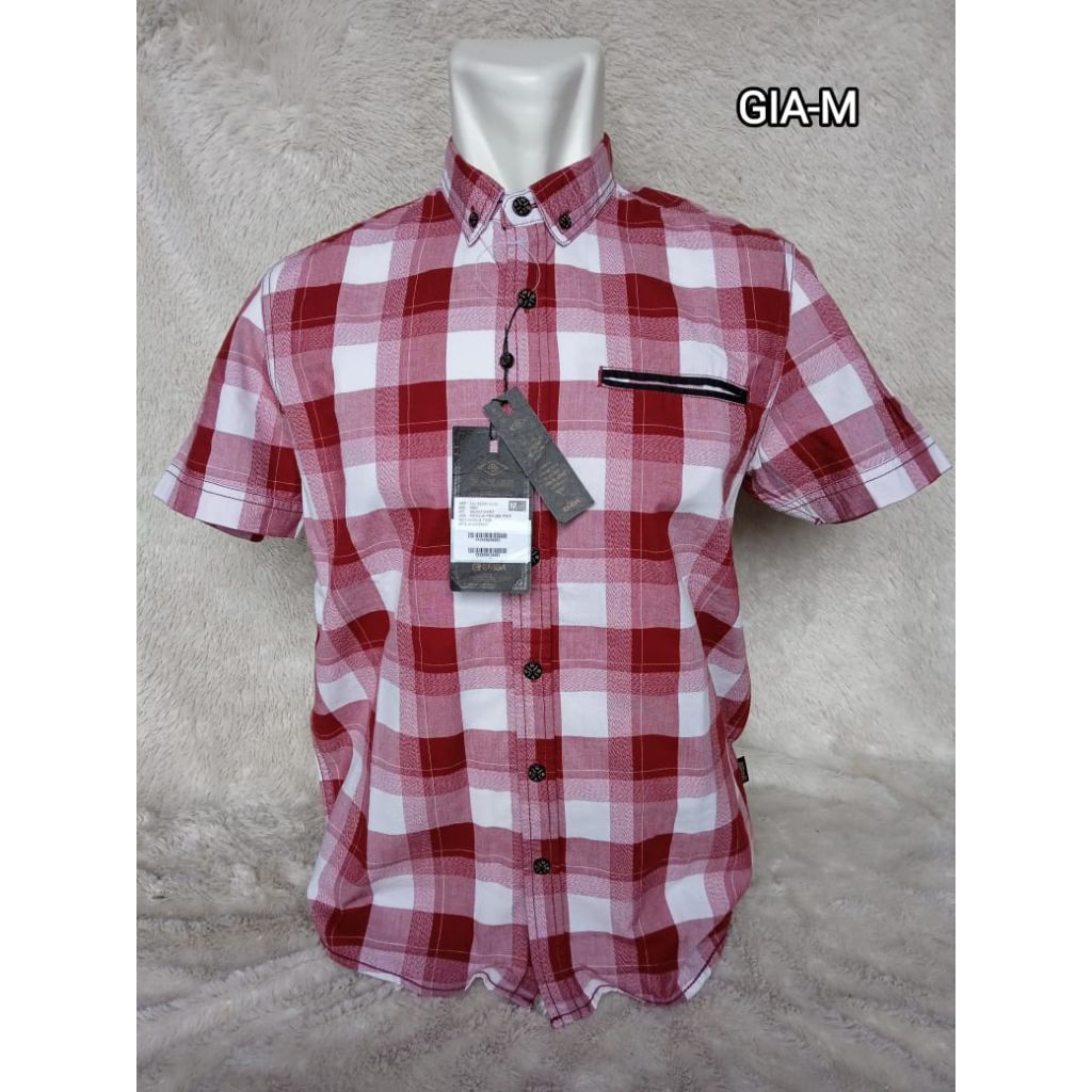 Kemeja emba kotak kotak lengan pendek pria