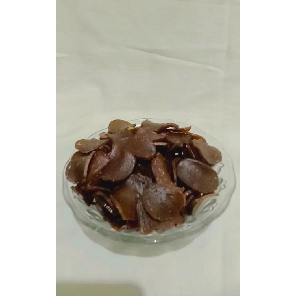 

KERUPUK SEBLAK JENGKOl HITAM BULAT MENTAH GURIH 500gr