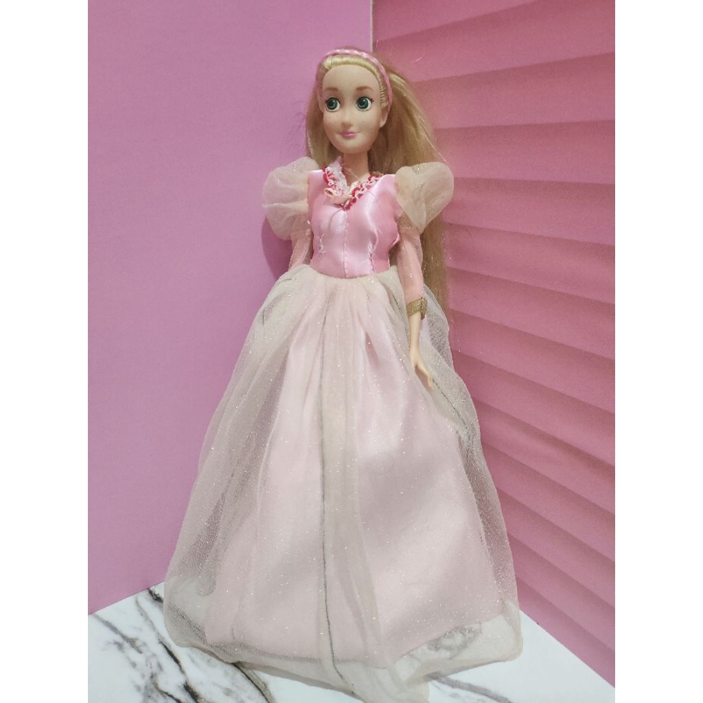 Barbie Disney Store Rapunzel (Preloved)