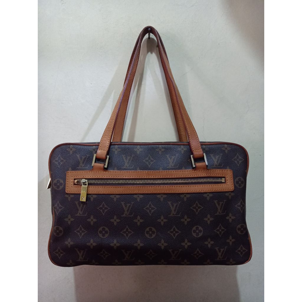 LV Monogram Cite 2003 Preloved