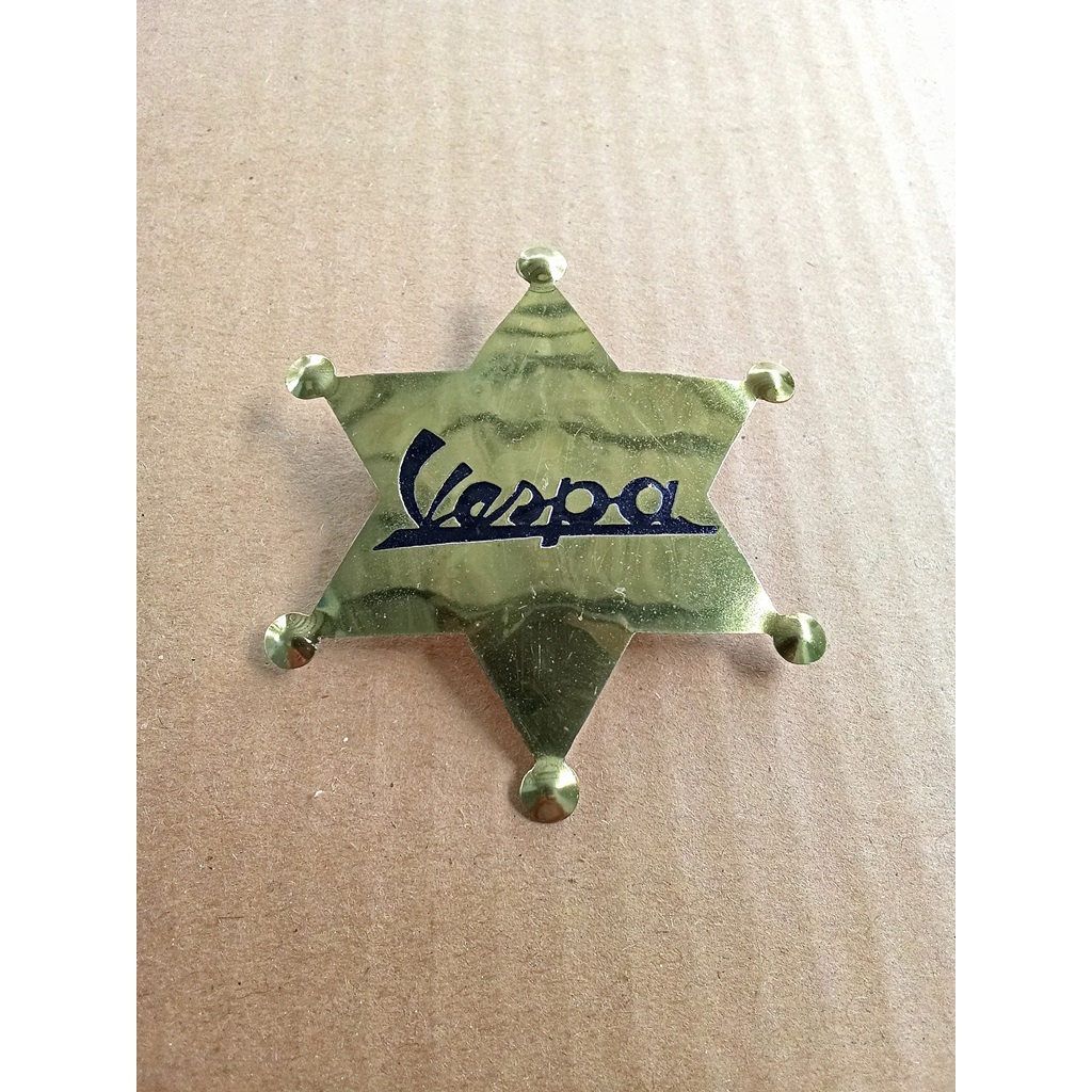 Pin Vespa Bintang Gold Emblem Untuk Dekorasi Topi Baju Jaket