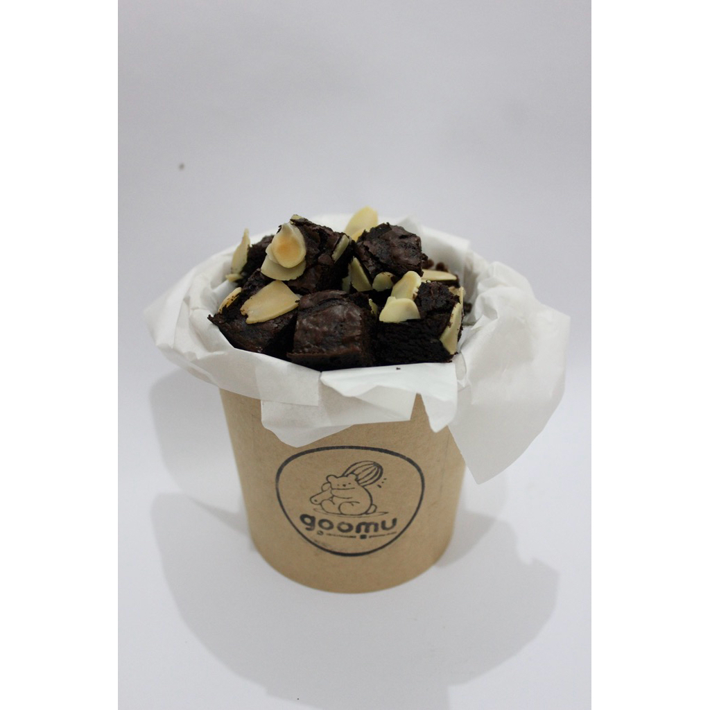 

BROWNIES ALMOND || BROWNIES CUP || CEMILAN