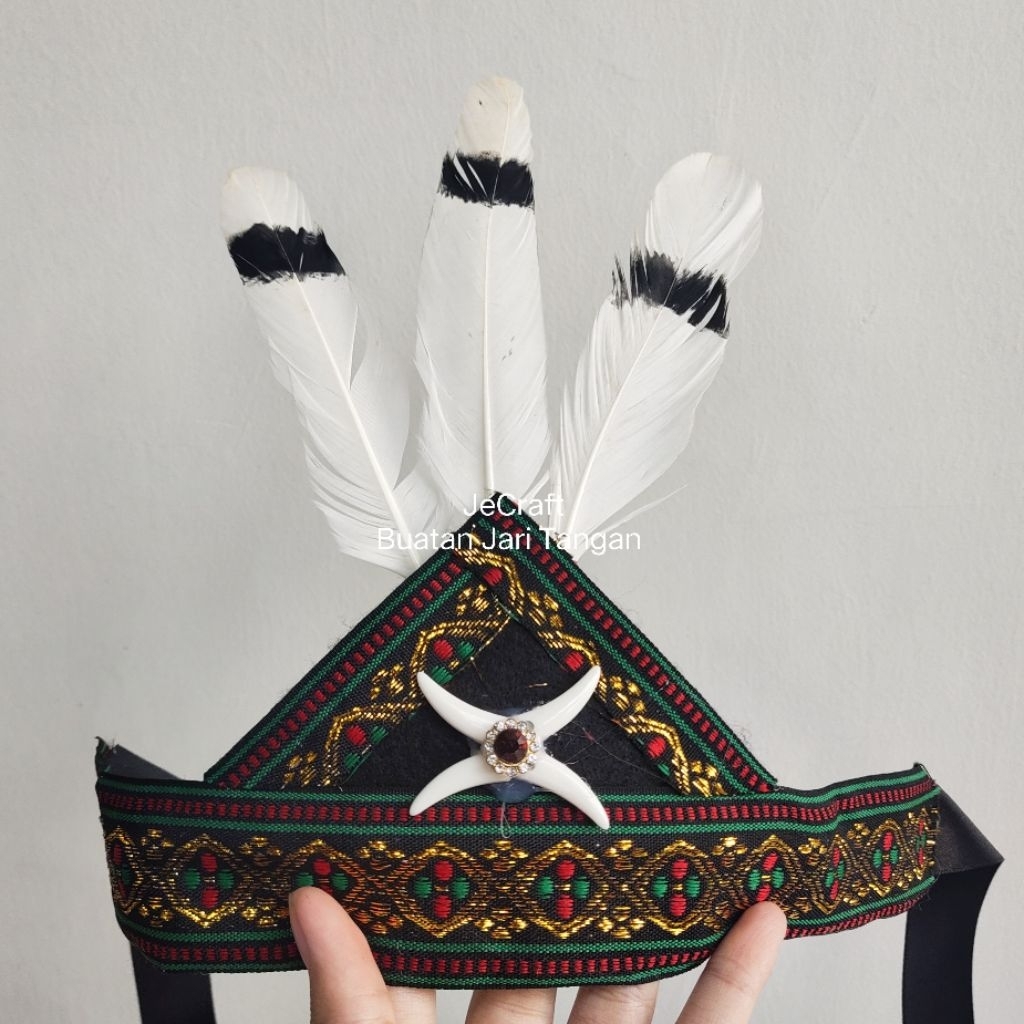 Kostum Dayak Mahkota Adat Dayak Kalimantan Bulu Enggang Tiruan Kostum Tari dan Karnaval