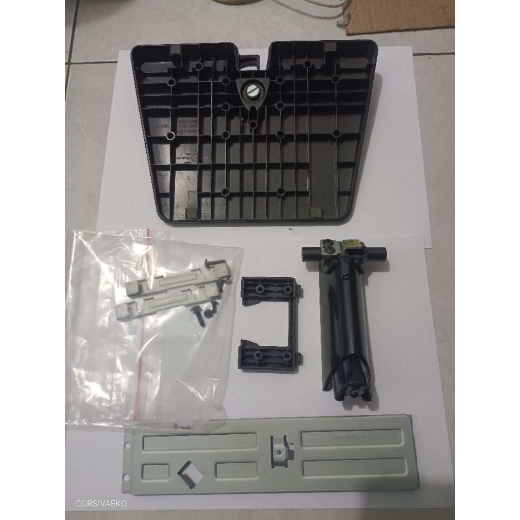 KAKI DUDUKAN MONITOR LED LG FLATRON 16INS  1SET