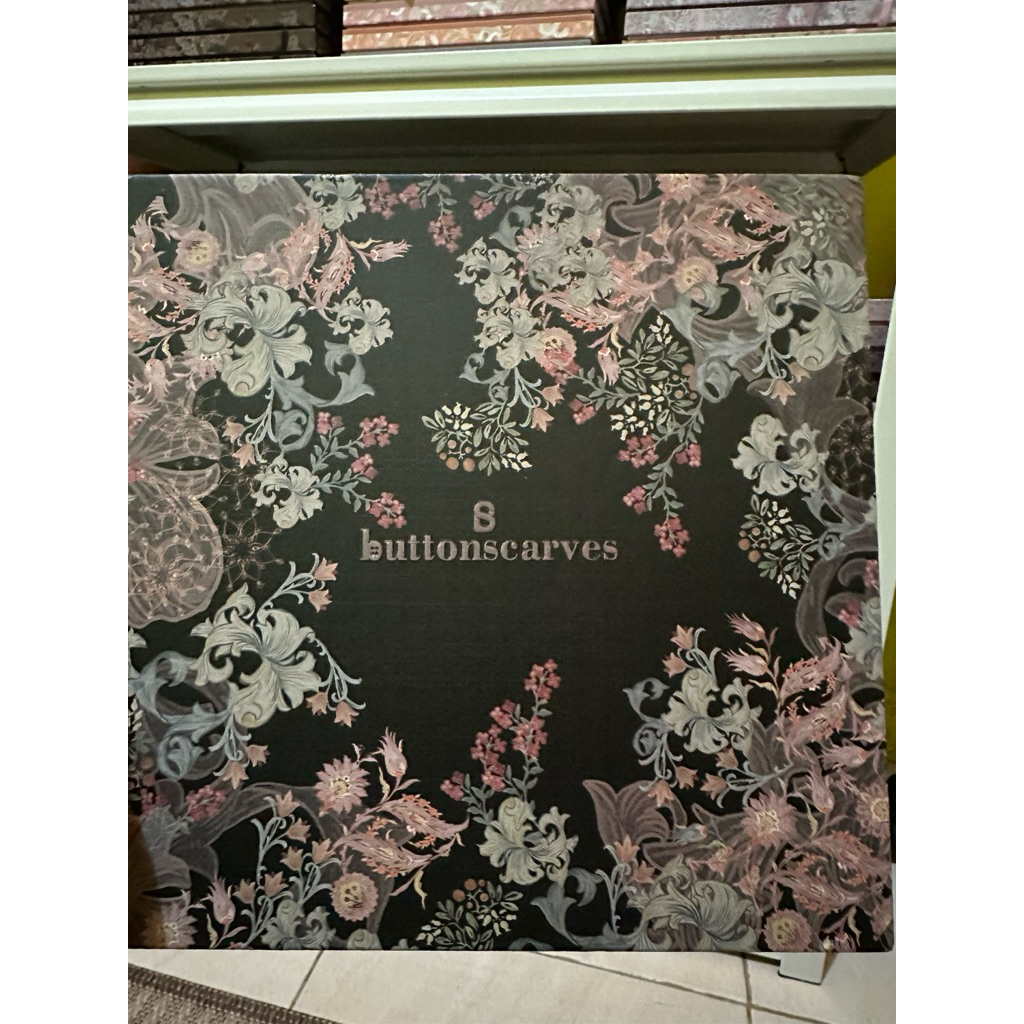 NEW Buttonscarves Topkapi Series Black