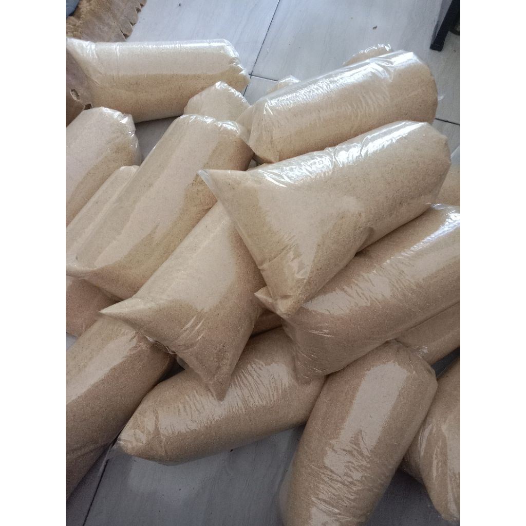 

Gula pasir lokal, bersih dan murni timbangan pas