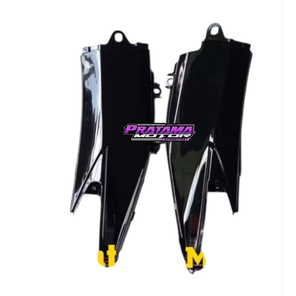 Cover Sambungan Body Revo Fit 2011-2012