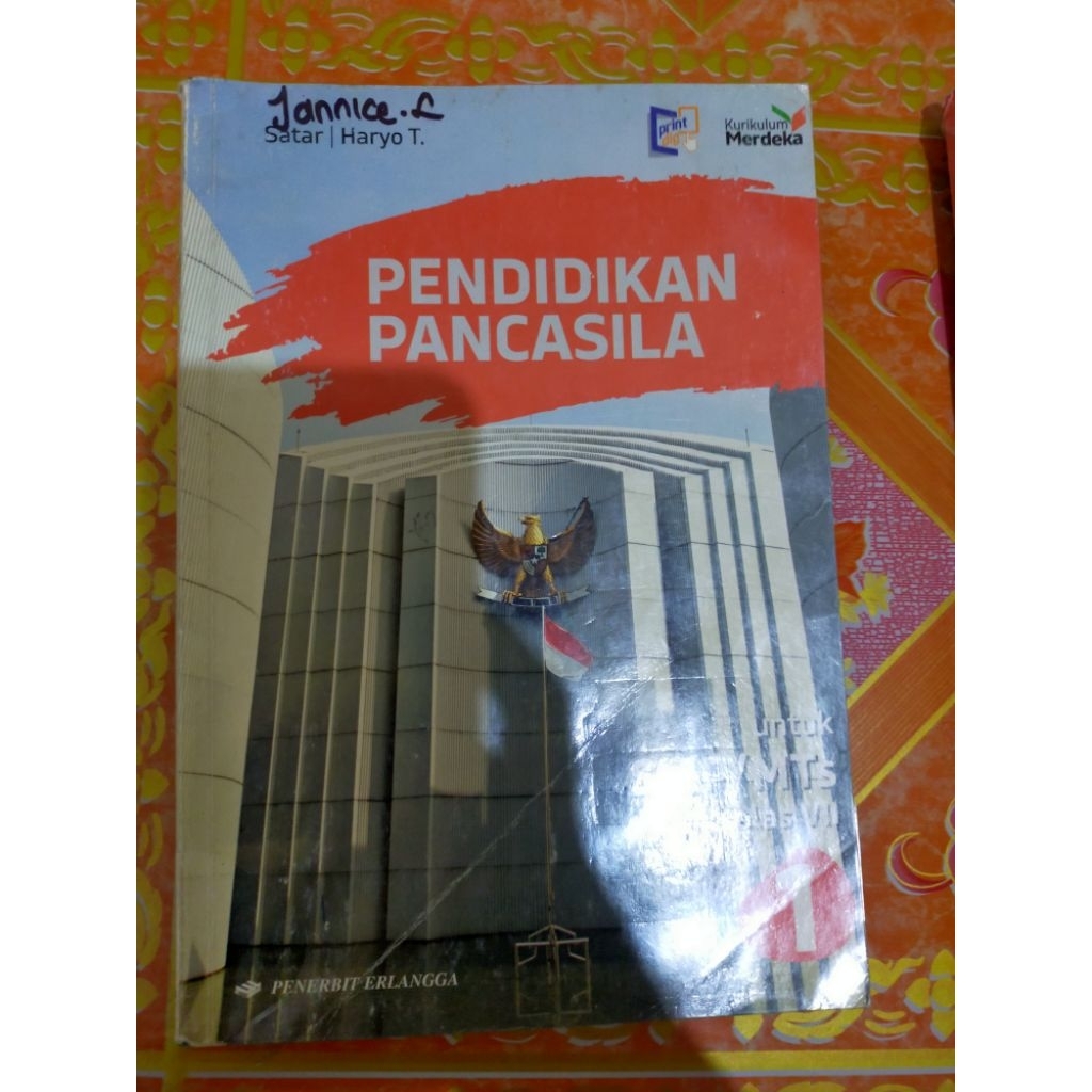 Buku PPKN Kelas 7  Kurikulum Merdeka