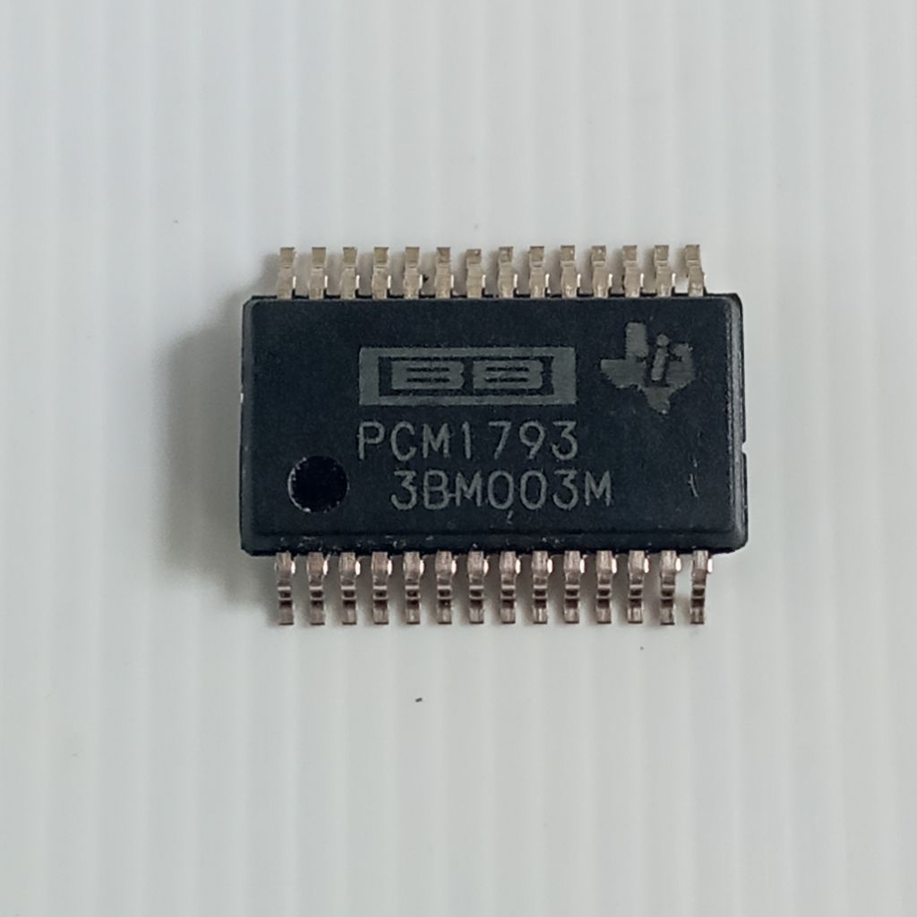 ic PCM1793  PCM 1793 ORI