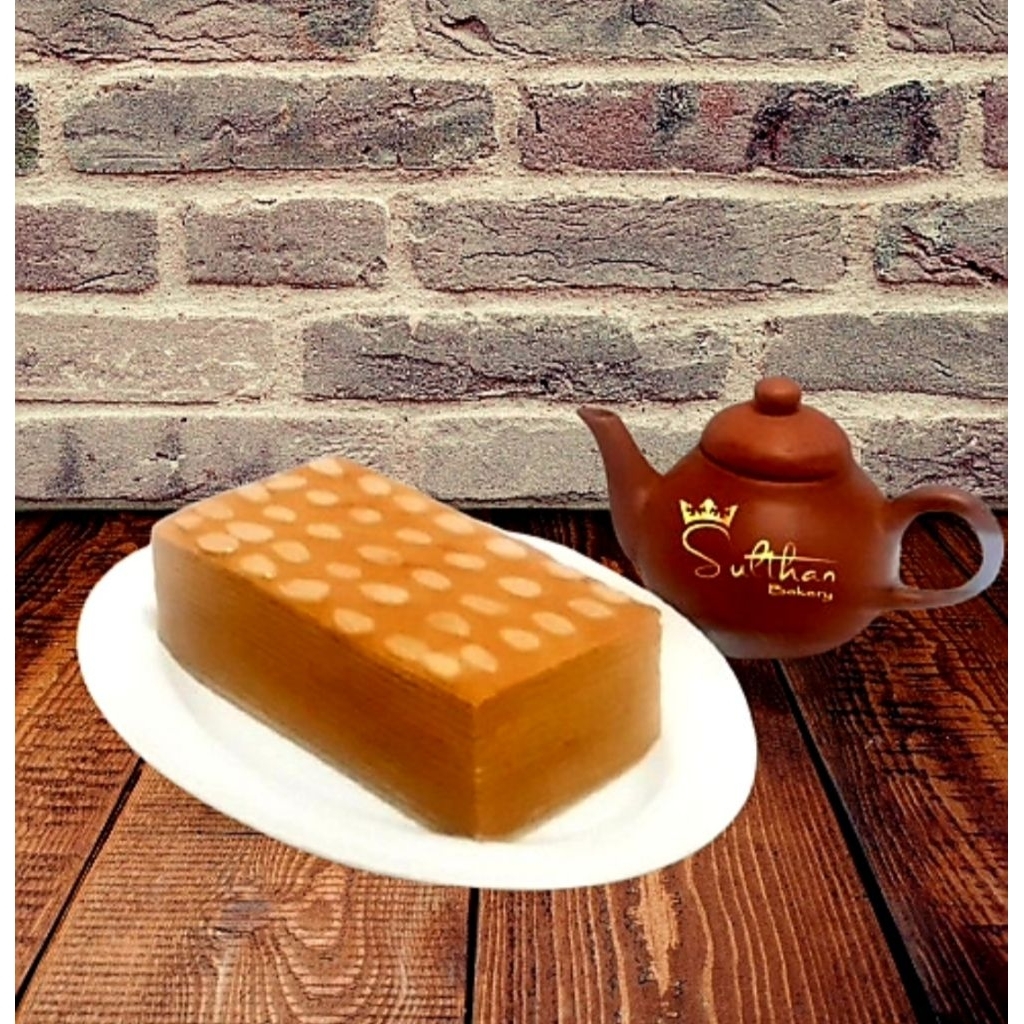 

Lapis Legit Almond (Reg) 20 x 10 Cm